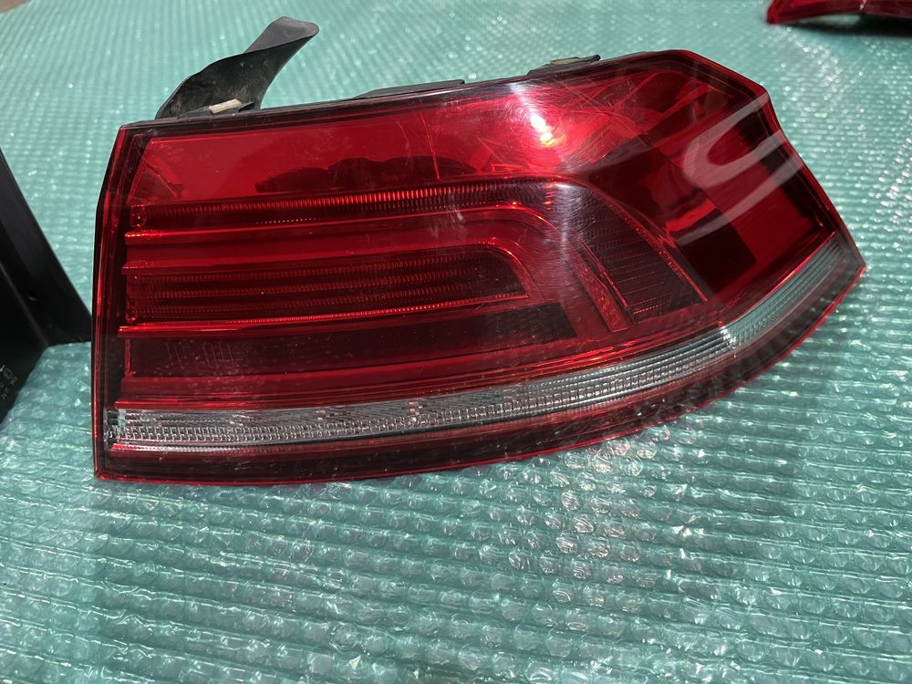 Stop / Stopuri / Tripla / Triple / Lampa / Lampi  VW Passat B8