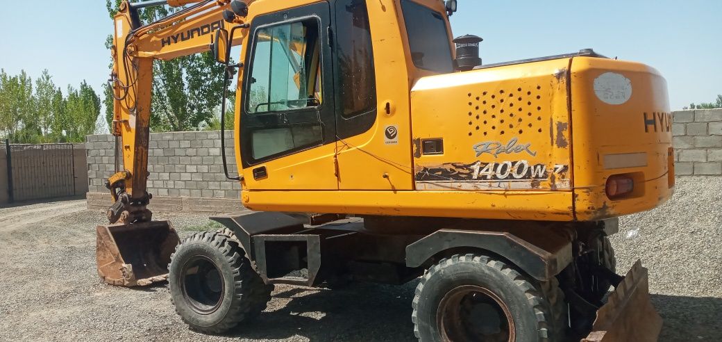 Ekskavator Hyundai 1400