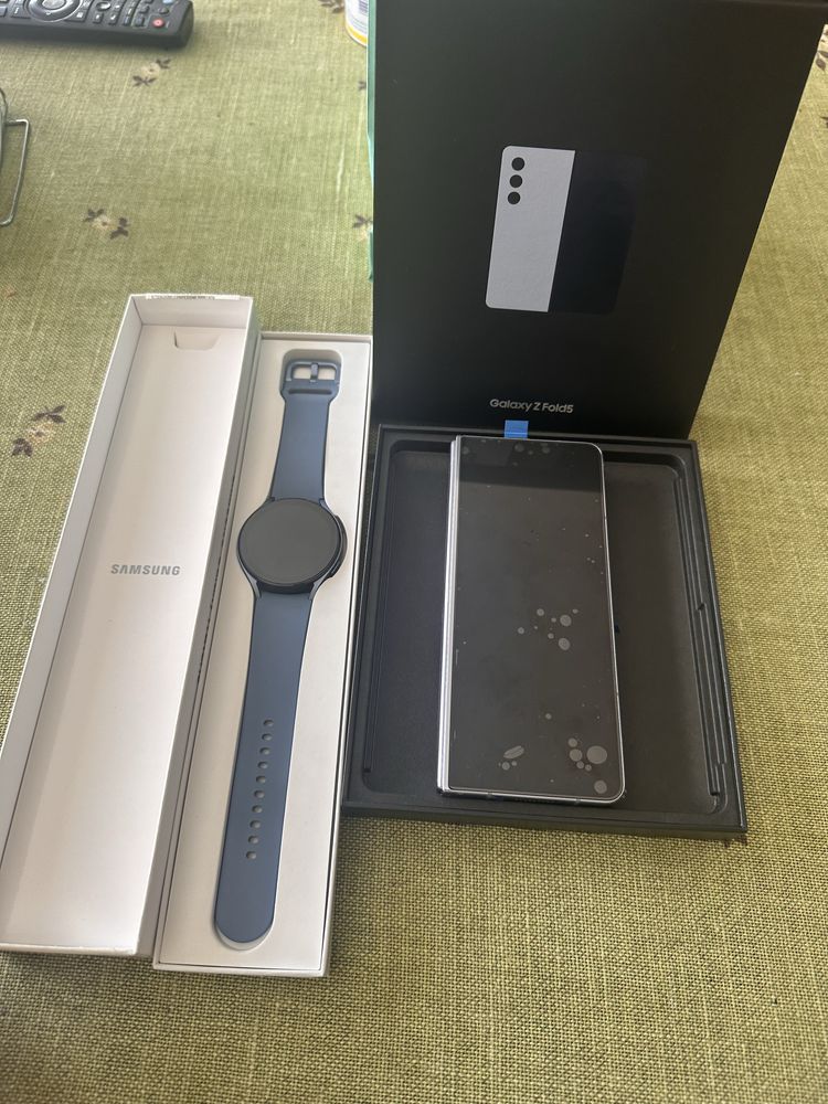 Samsung Z fold 5 512GB