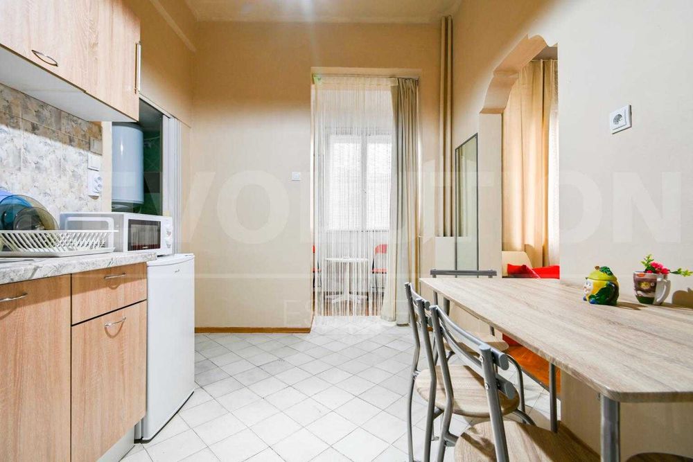 Продава се Двустаен апартамент в София, Център - 60 кв.м за 5834 €/кв.м - Снимка #5