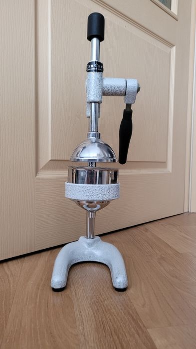 Vând storcător manual citrice CanCan
