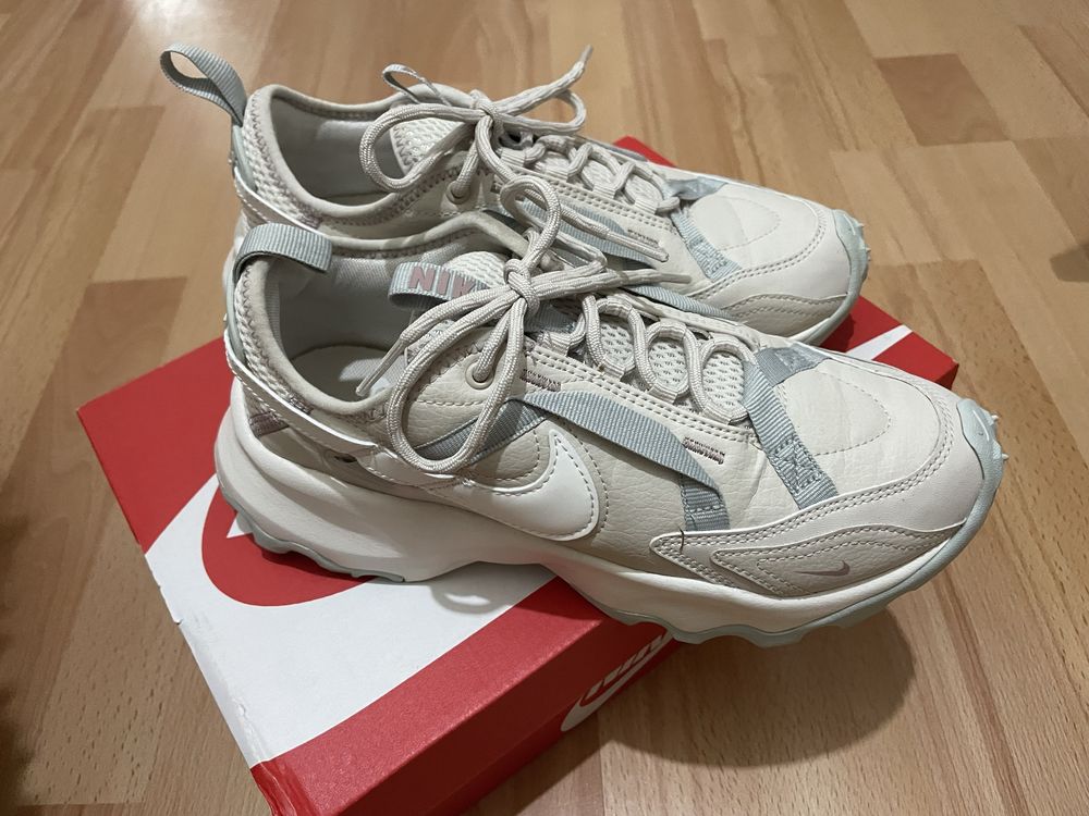 Маратонки nike