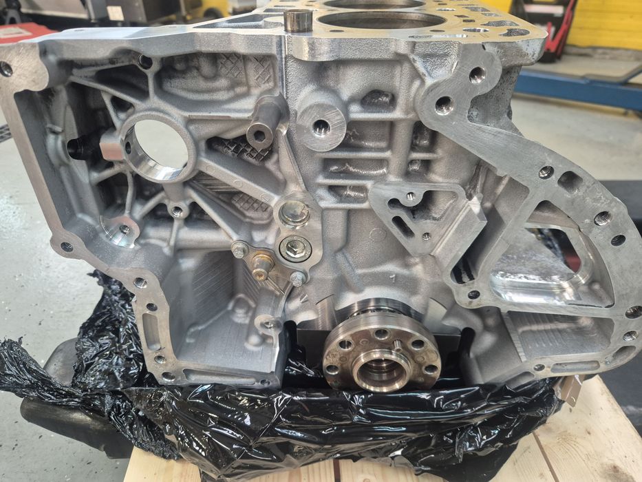 Motor land rover 3.0 L6 306dt ingenium aj20d6