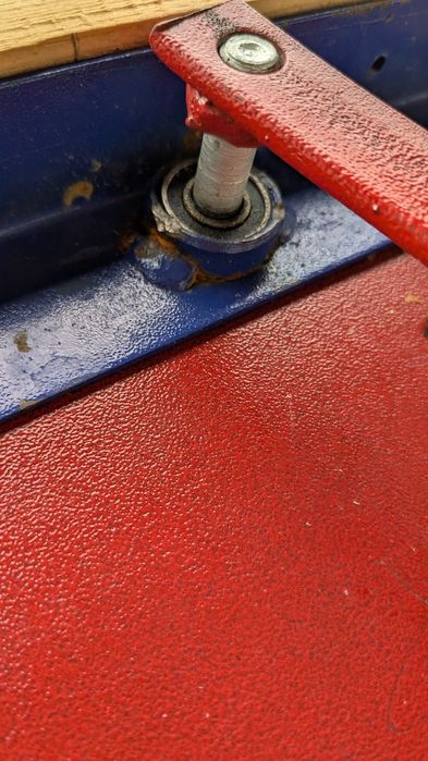 Răzătoare manuală pentru fructe și legume