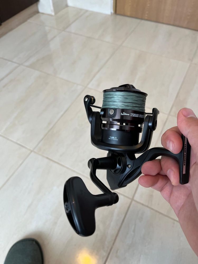 Lanseta Team Feeder Power Fighter 3,6 m+ Mulineta Team Feeder Pro 6000