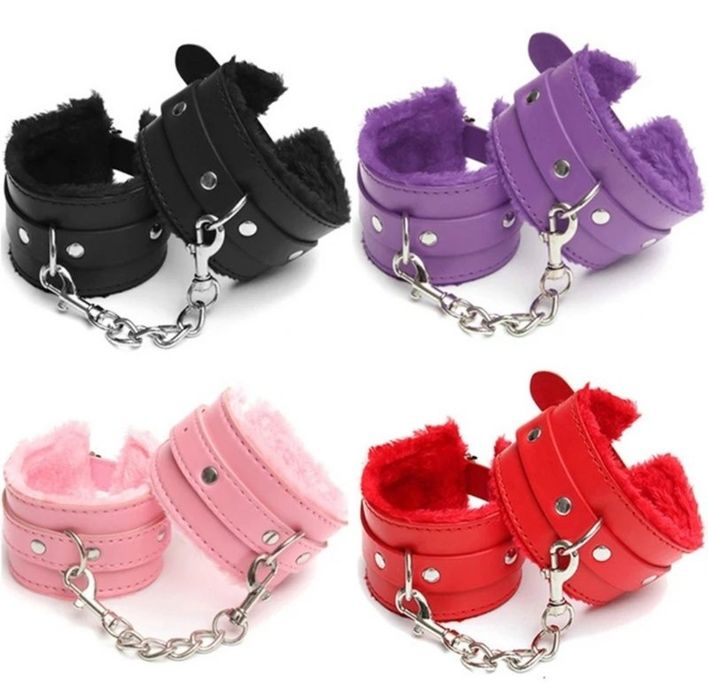 Cătușe Blăniță / Catuse Puf Accesorii Lenjerie sexy