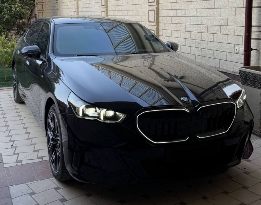 Турист такси хизмати BMW рестайлинг 2025