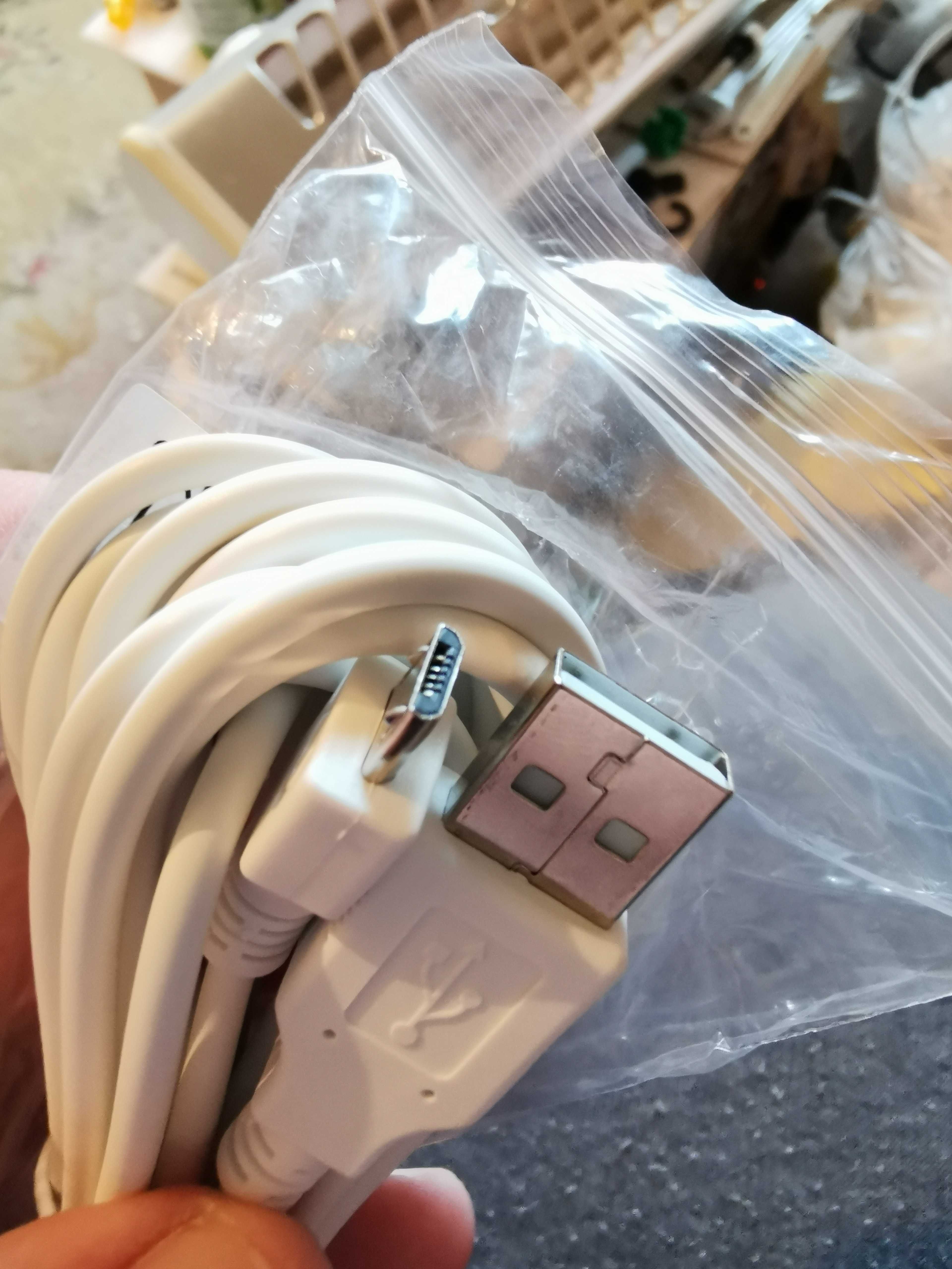 Cabluri USB mini B de 3 metri albe și negre noi