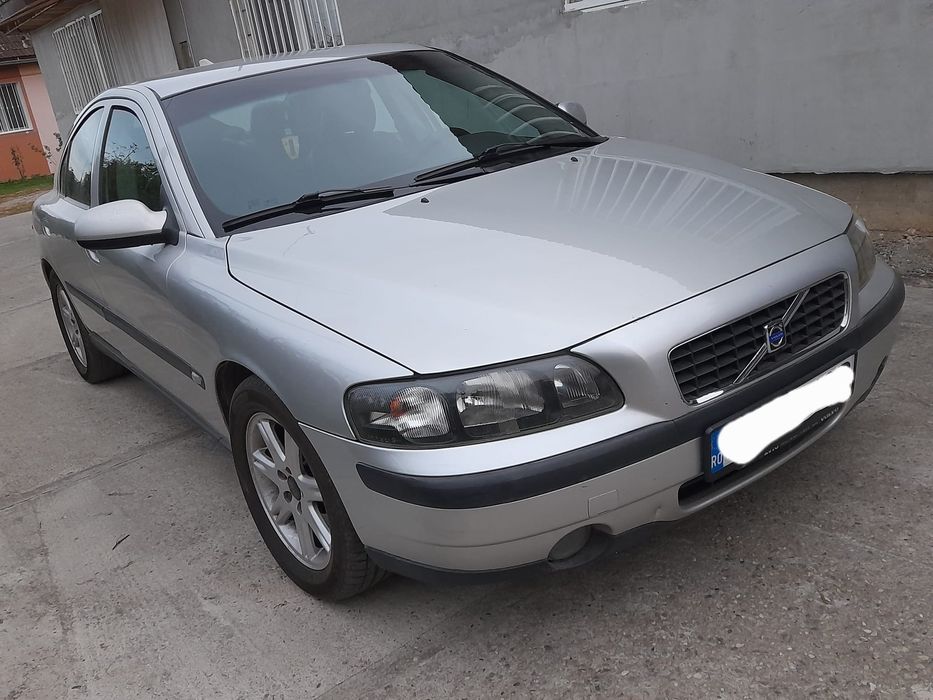 Vând Volvo S60 TURBO