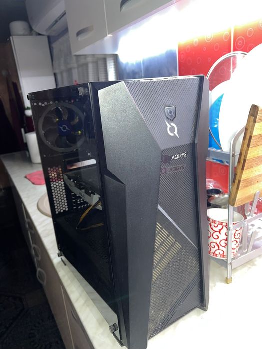 Vând PC de Gaming