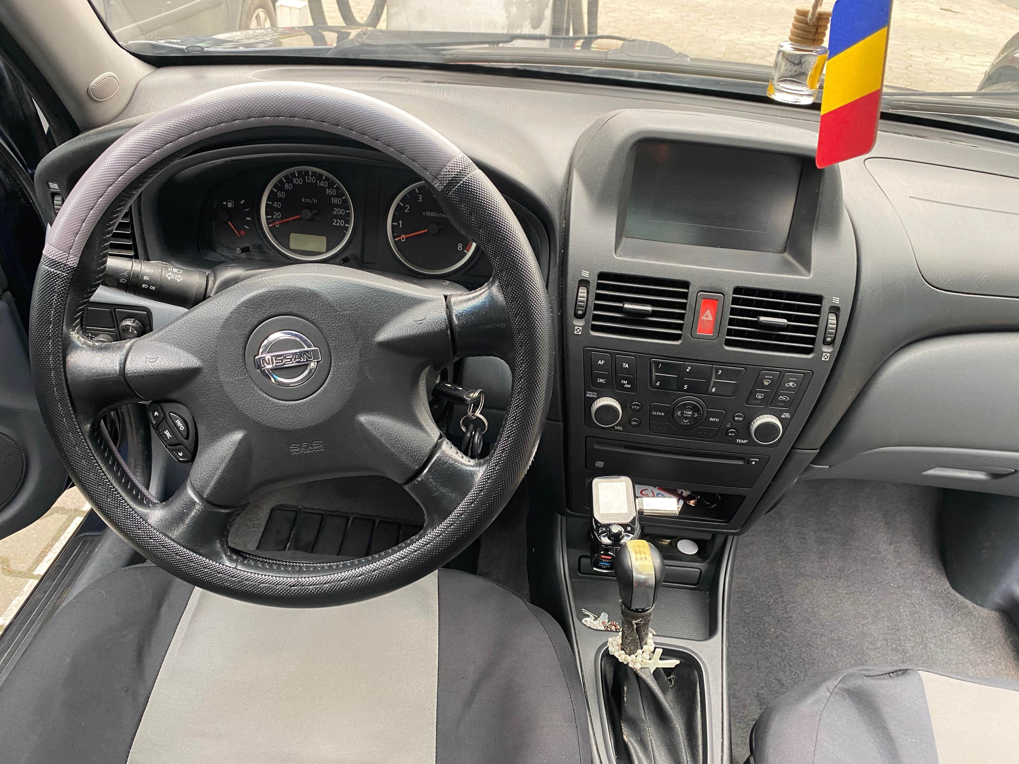 Vand Nissan Almera