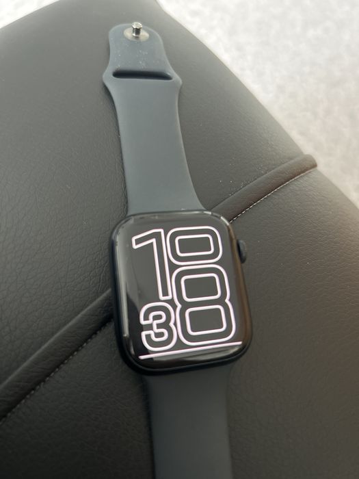 Apple watch 9 версия 45 мм в отл состояниии