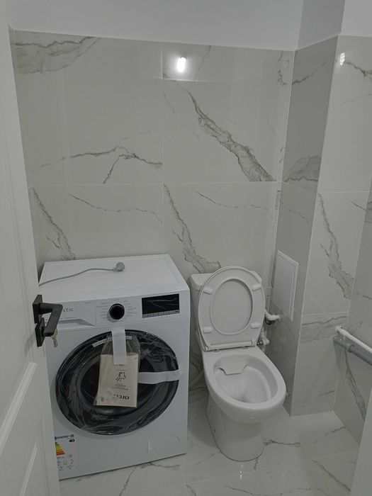 Apartament 3 camere de închiriat