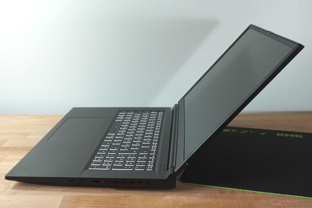 ULTRA Gaming i9-13900HX 32CPU's/64GB DDR5/2TB/RTX4070/17.3/2k/240HZ!