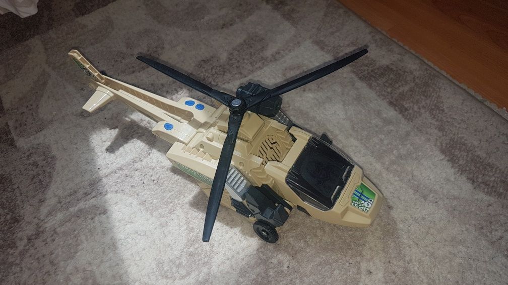 transformers elicopter-dinozaur interactiv