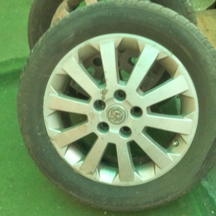 Jante cu tot cu cauciucuri iarna vara