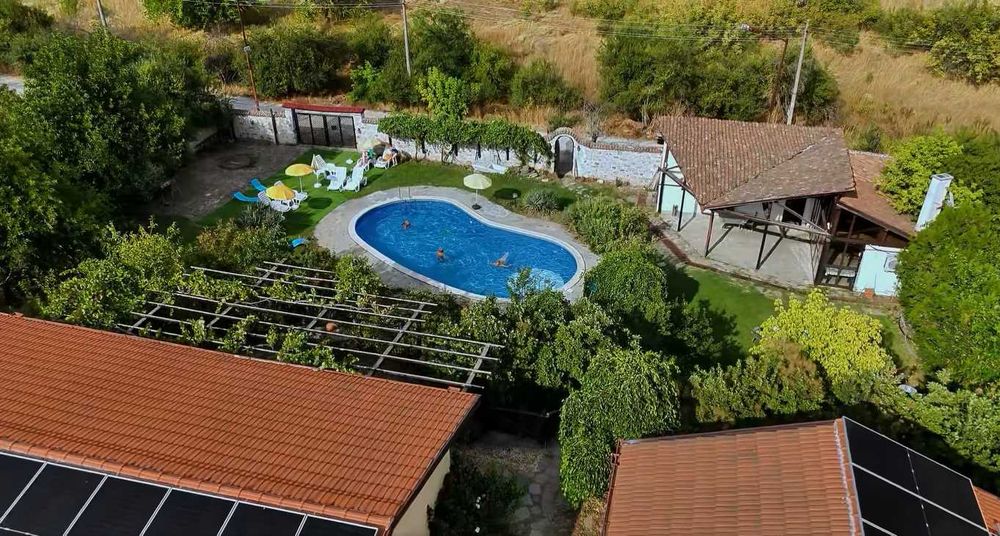 Комплекс от къща за гости в с. Малки Воден, яз. Ивайловград