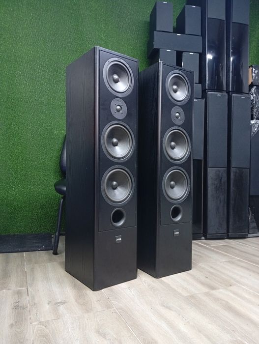 Тонколони CANTON Nestor-803 най-големият модел от серията