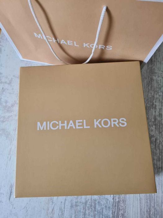 Portofel Original Michael Kors NOU