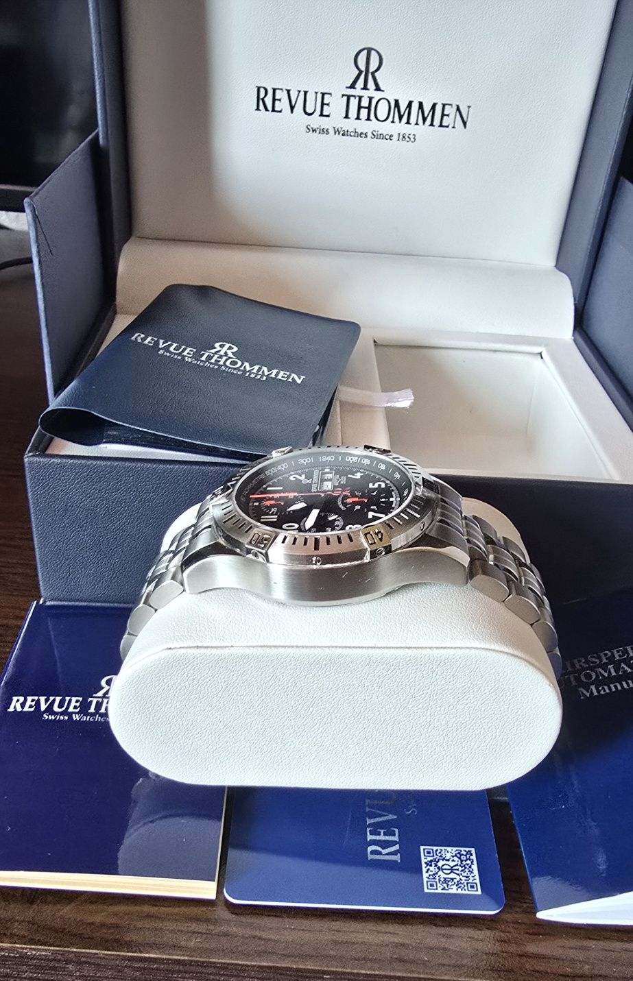 Revue Thommen air speed ETA valjoux 7750