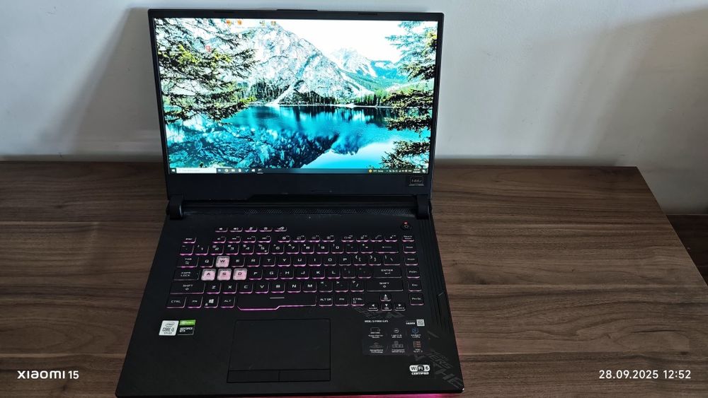 Laptop Asus rog strix