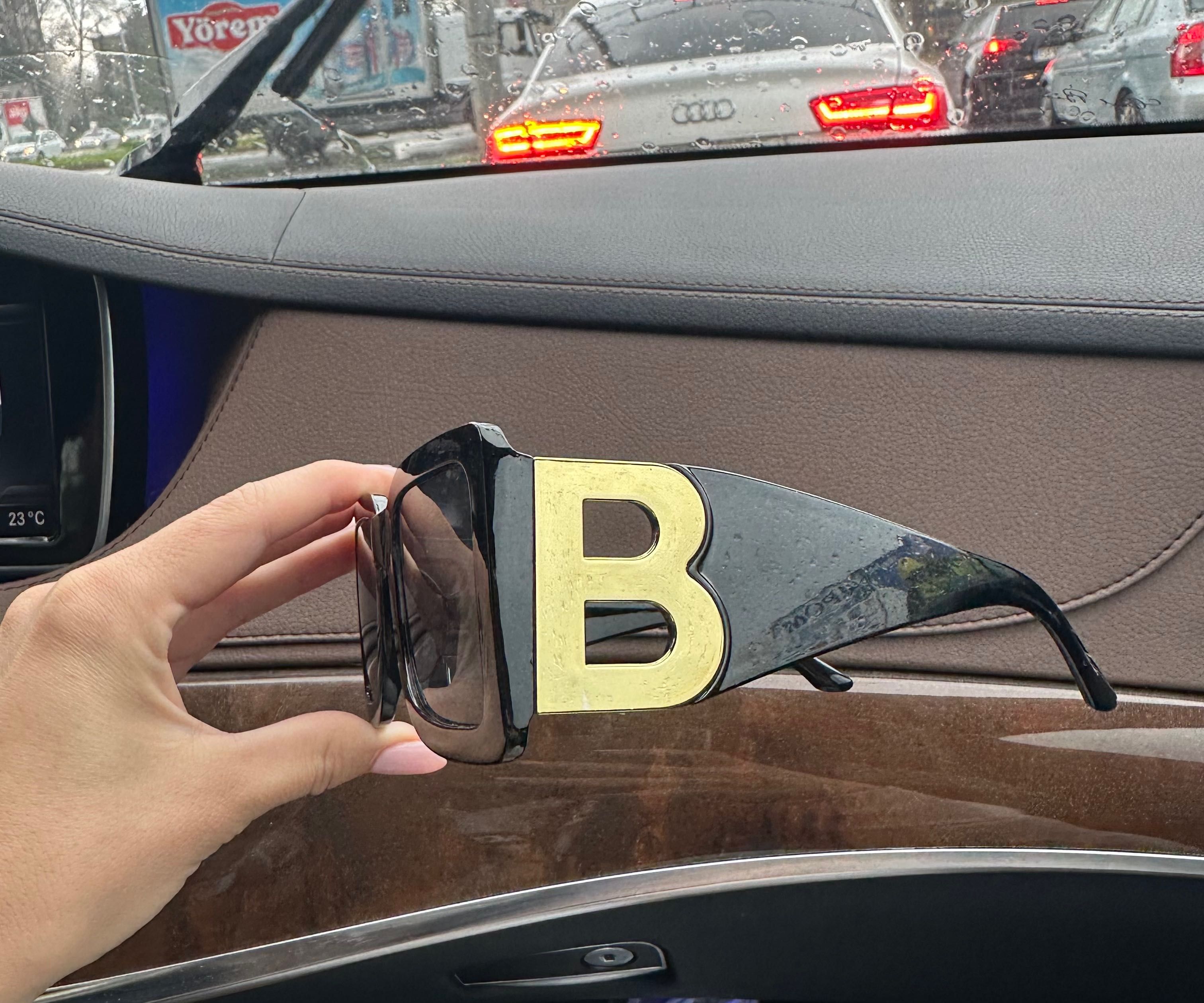 Слънчеви очила модел burberry