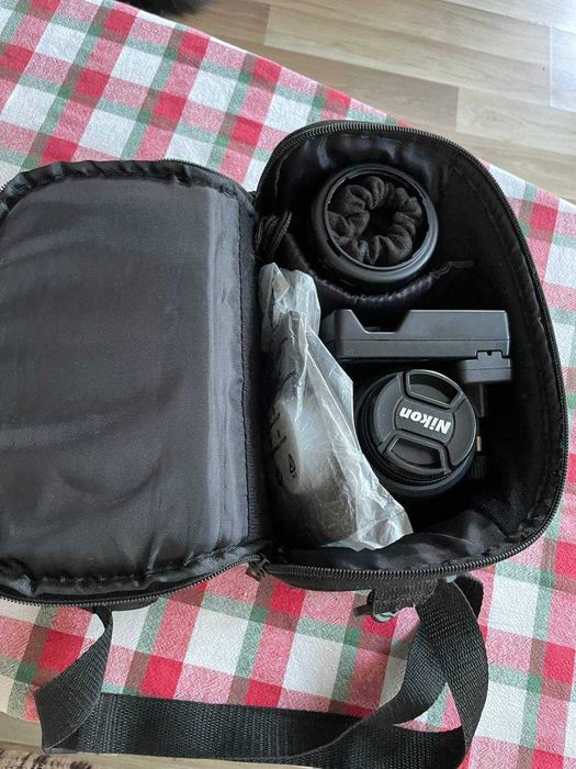 Продавам фотоапарат Nikon D3200