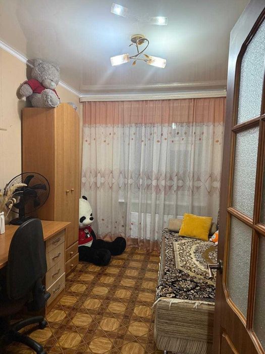 Продается 2 комнатная в 4 мкр