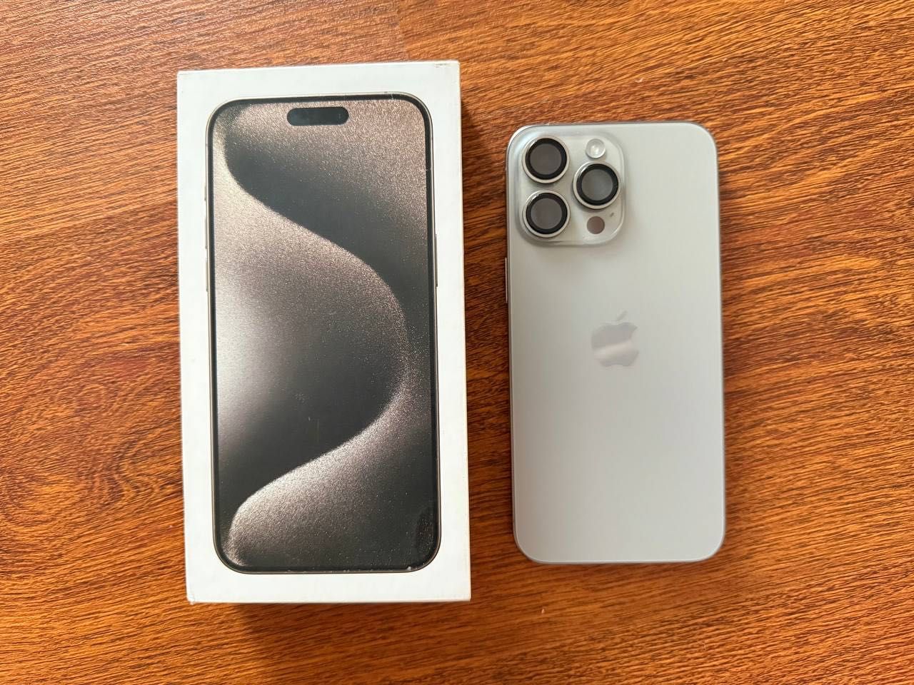 Iphone 15 pro max Natural Titanium 1TB 100 yomkost Esim