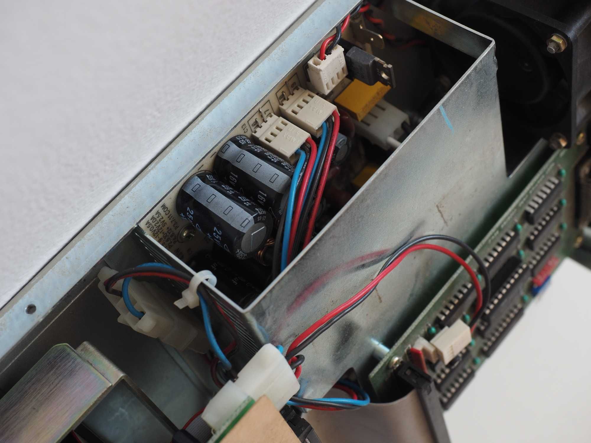 HDD extern Atari SH204 pentru calculatoarele Atari ST, retro