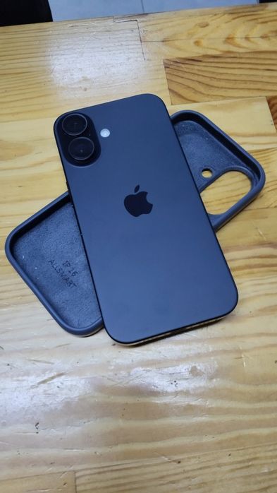 Айфон 16 256гб аккум 99%