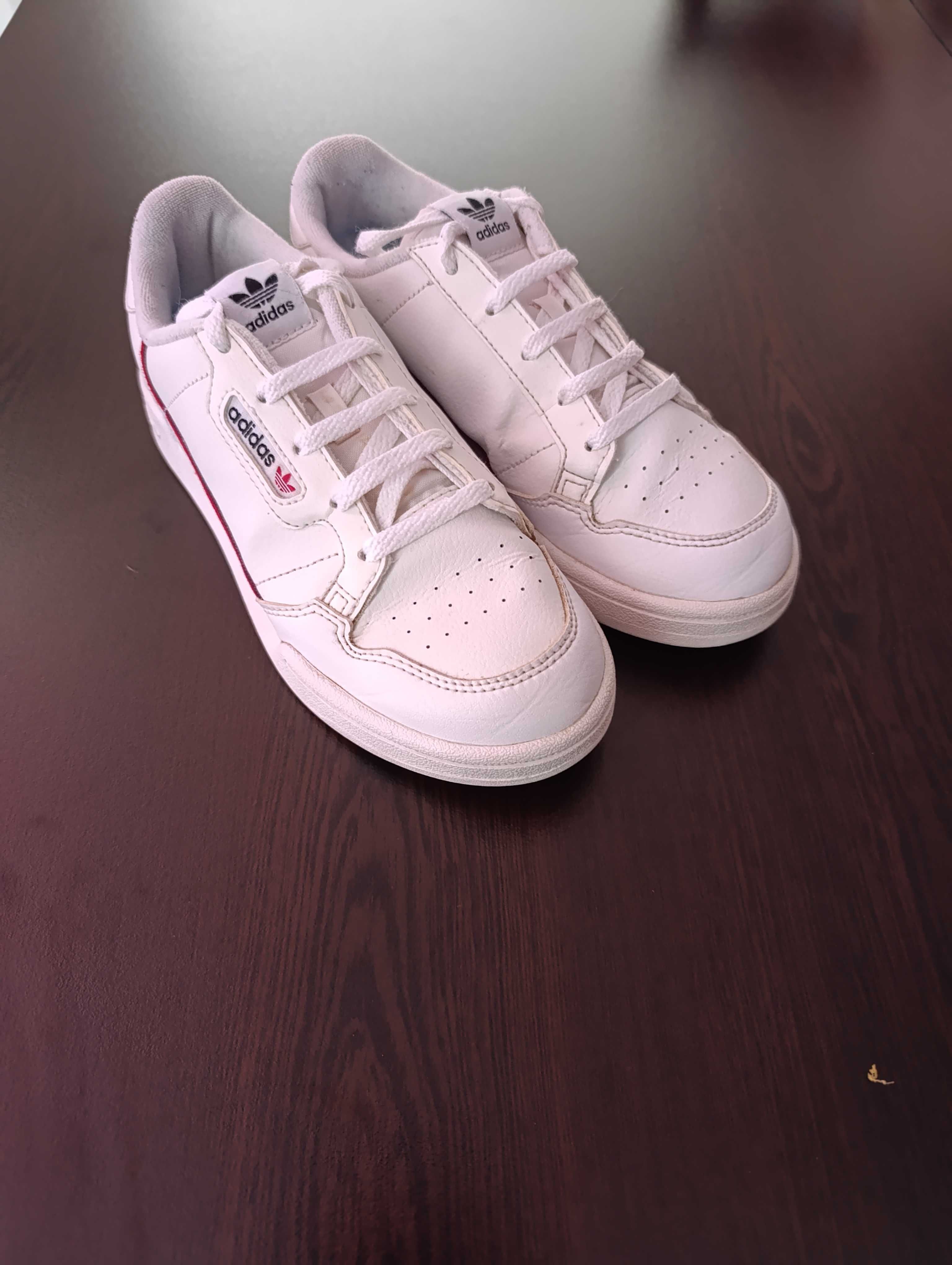 Оригинални маратонки Adidas, р-р 35 (стелка 22 см