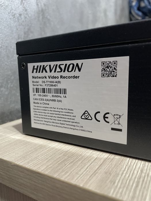 HIKVISION Видеорегистратор на 16 камер