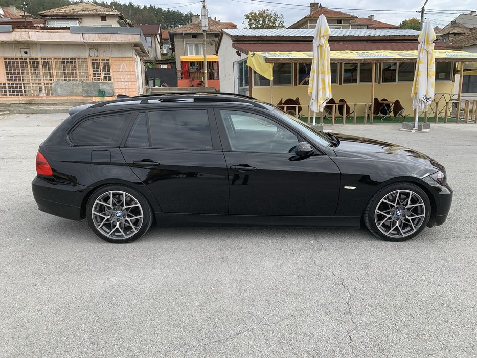 Продавам Bmw 335d.