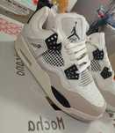 Adidași Jordan 4