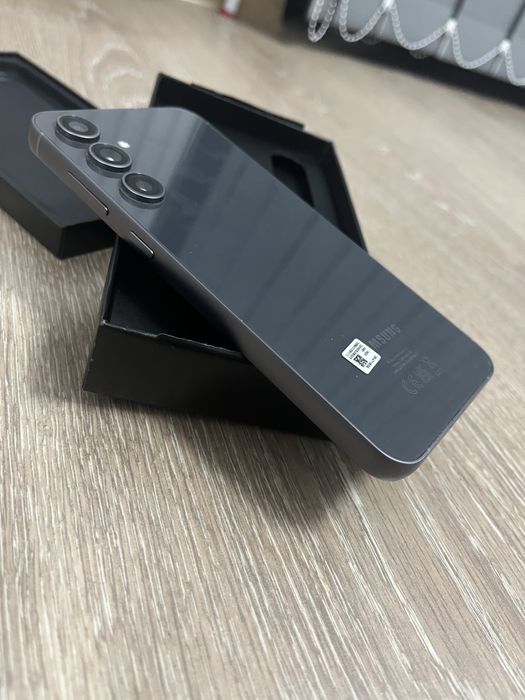 Samsung Galaxy S23 FE – Impecabil! Full Box + folie originală pe spate