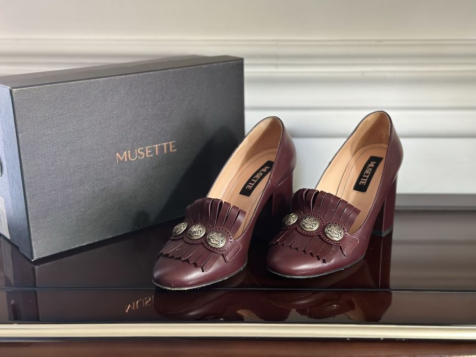 Musette - Pantof de piele cu toc marimea 37 - culoarea Bordo