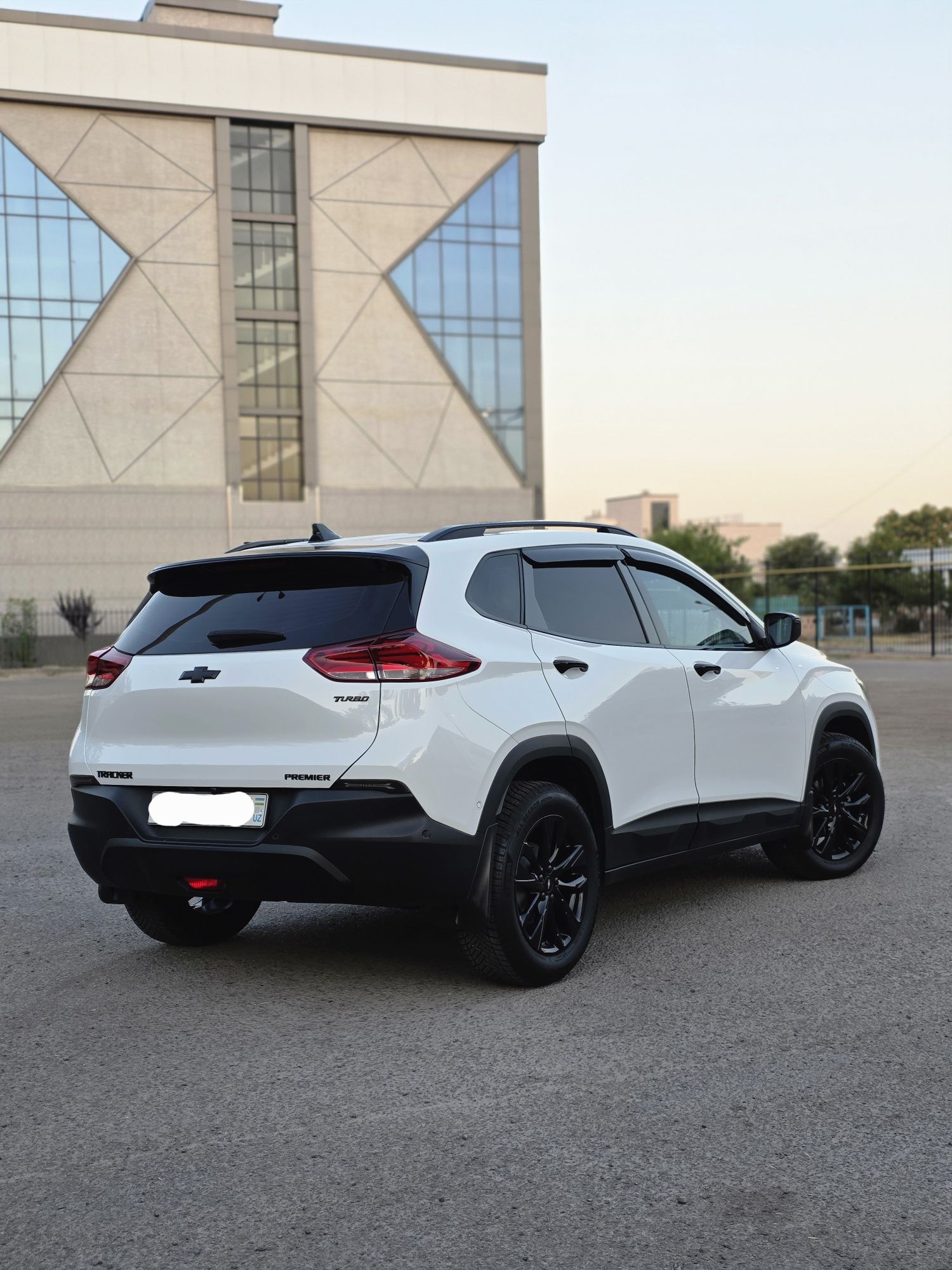 Tracker 2 premier 2023 Oq