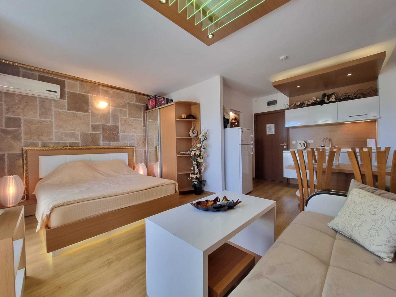 Продава се Едностаен апартамент в к.к. Слънчев бряг - 45 кв.м за 1487 €/кв.м - Снимка #7