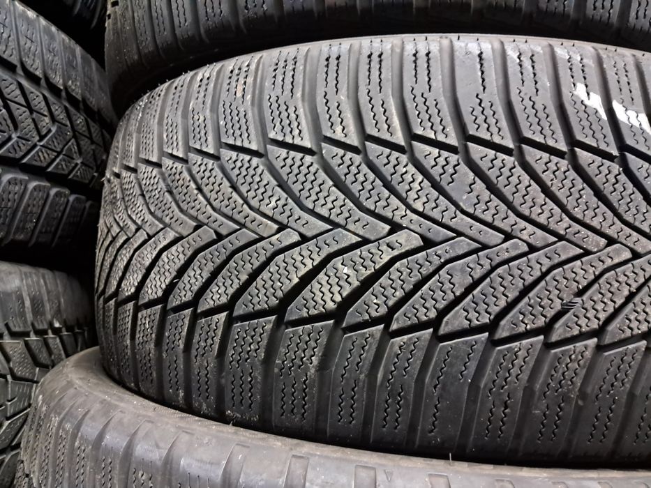 Anvelope second iarna 245 45 R17 Nexen