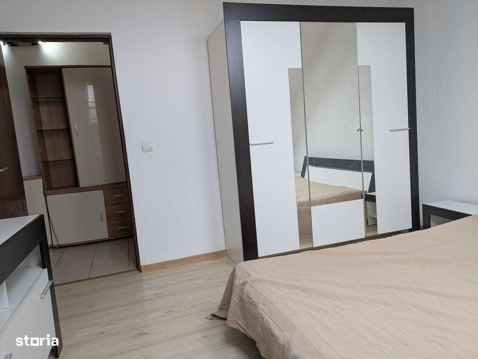 Vand apartament cu 2 dormitoare decomandate, centru!