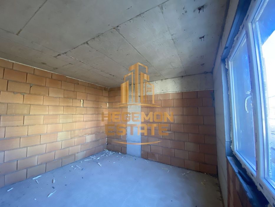 Продава се Двустаен апартамент в Варна, Цветен квартал - 58 кв.м за 1328 €/кв.м - Снимка #5