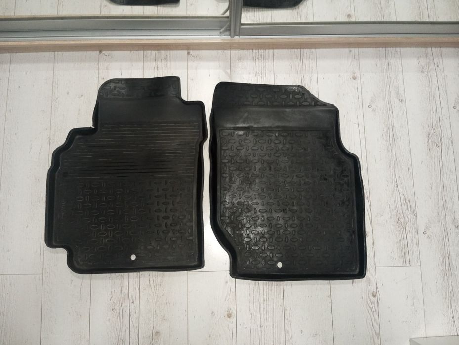 Полики Nissan Almera classic