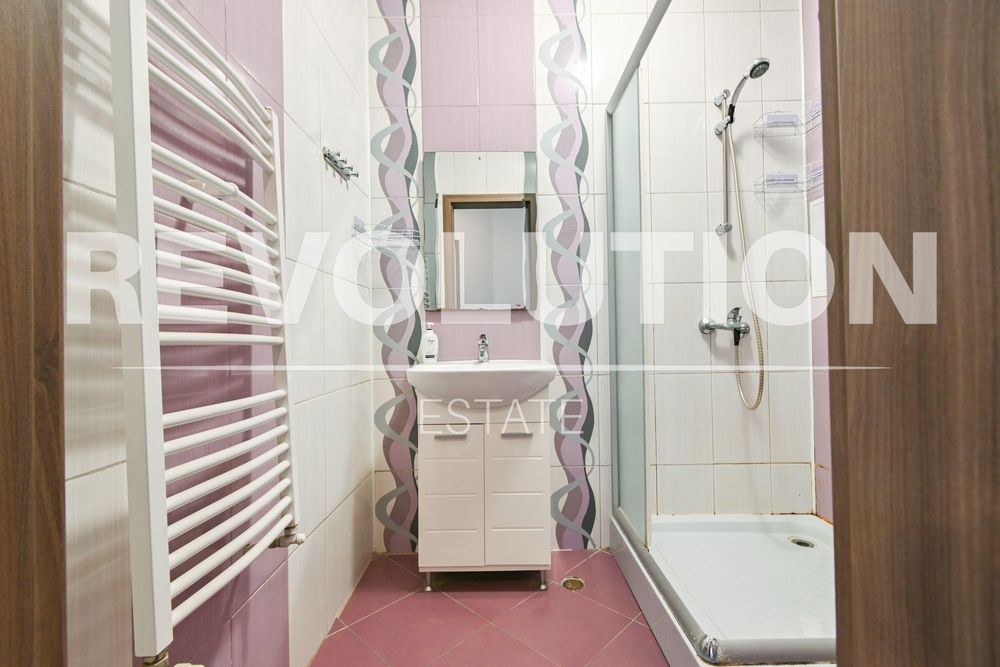 Двустаен апартамент в ж.к. Младост 4