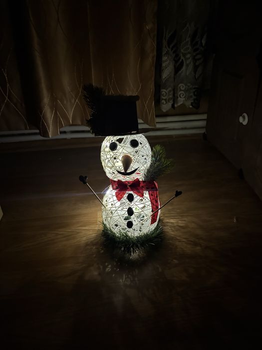 Decor Craciun - Om de zapada luminos