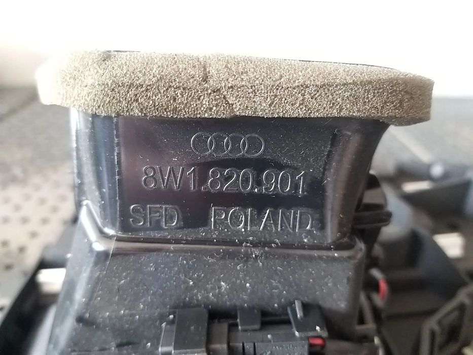 Grila ventilatie bord stanga audi a4 b9 8w 8w1820901