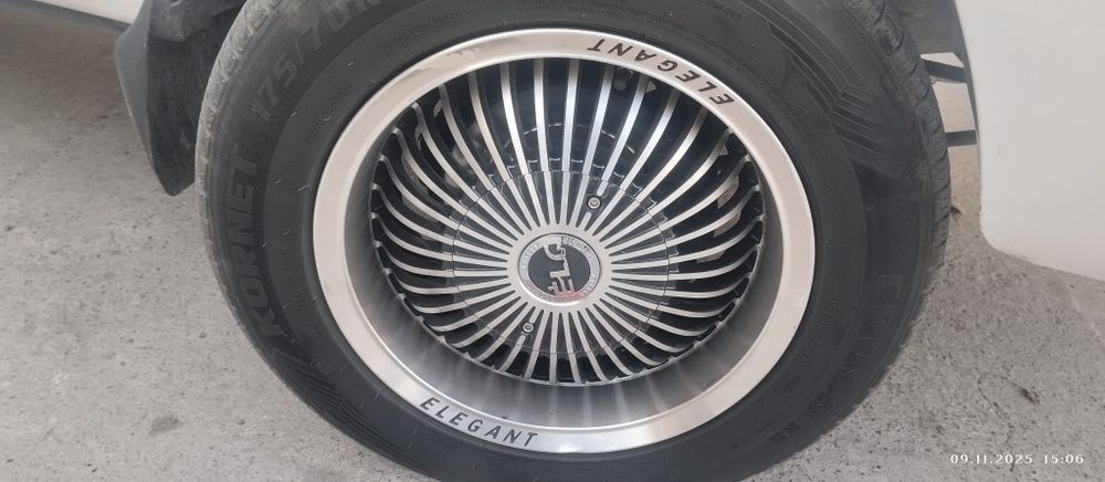 Elegant diska sotiladi ili abmen