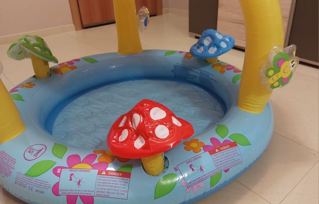 Бебешки надуваем басейн Гъбка