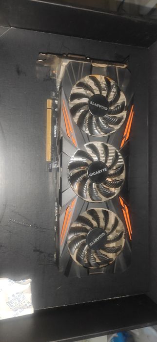 Видеокарта Gigabyte GeForce 1070 g1
