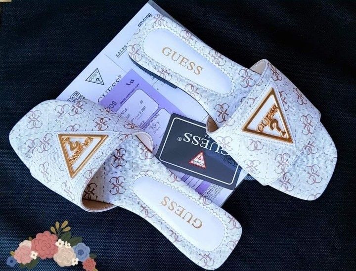 Set Guess,geanta+papuci,logo metalic, etichetă, saculet